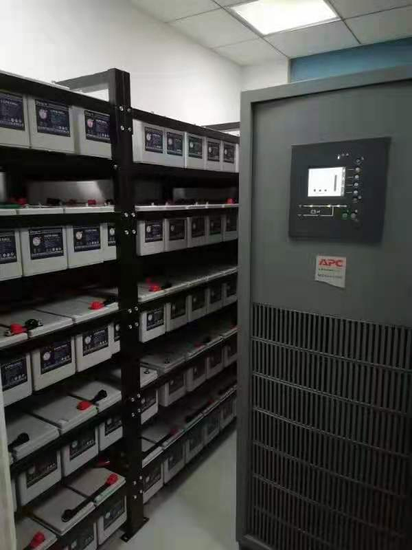 駐馬店某人民醫(yī)院蓄電池更換